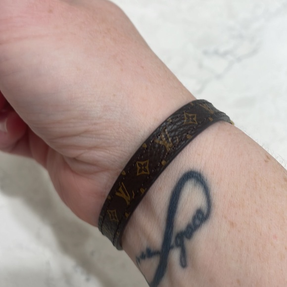 Authentic Louis Vuitton Bracelet - Picture 6 of 7